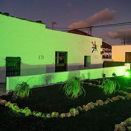 Comfortable House In Tias With Free Parking Екстериор снимка