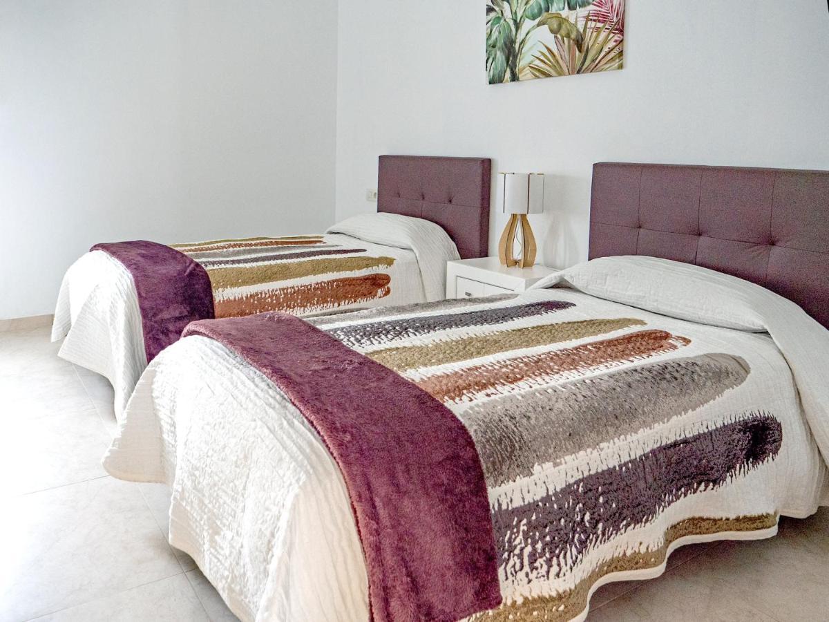 Comfortable House In Tias With Free Parking Екстериор снимка