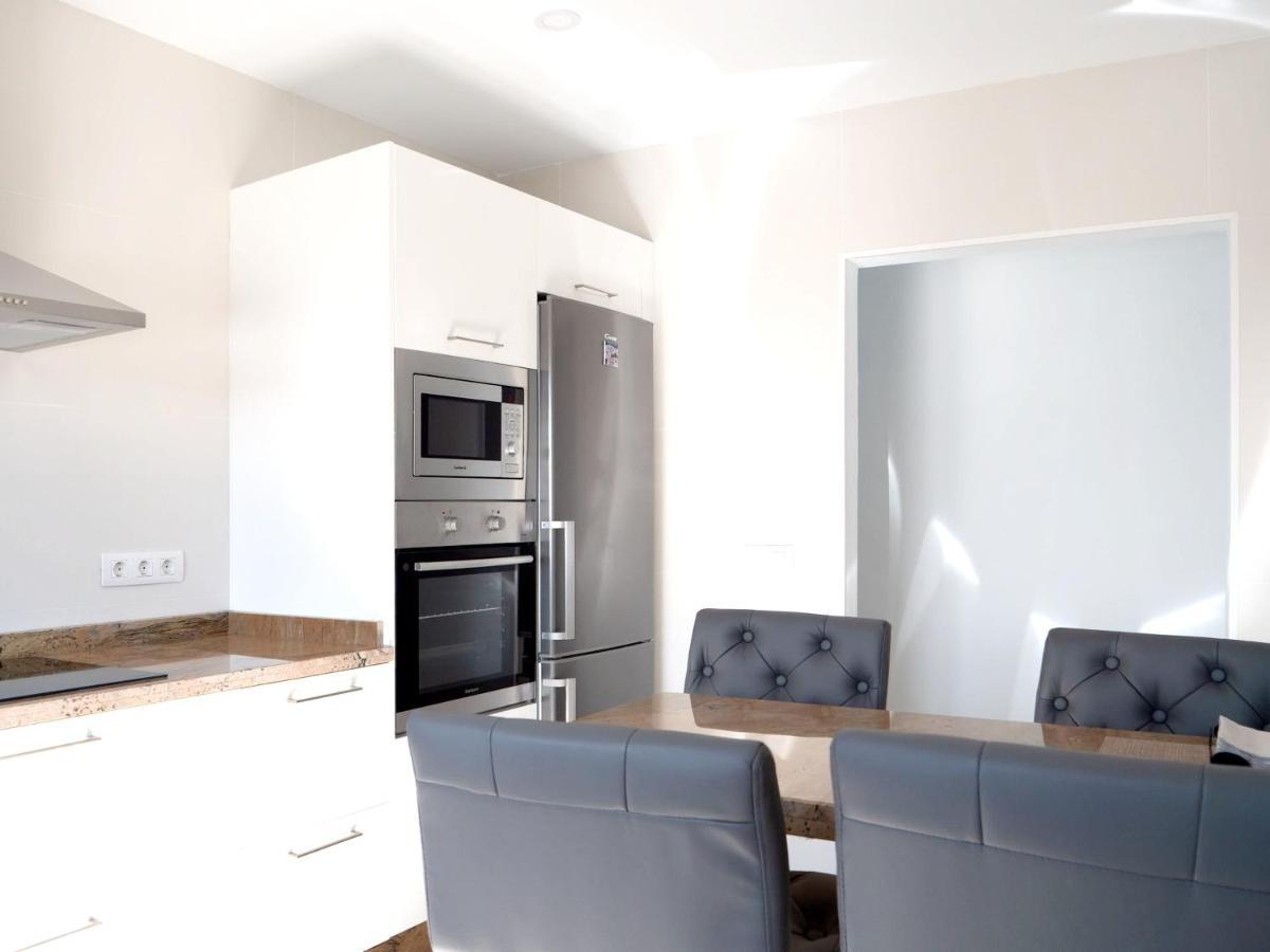 Comfortable House In Tias With Free Parking Екстериор снимка
